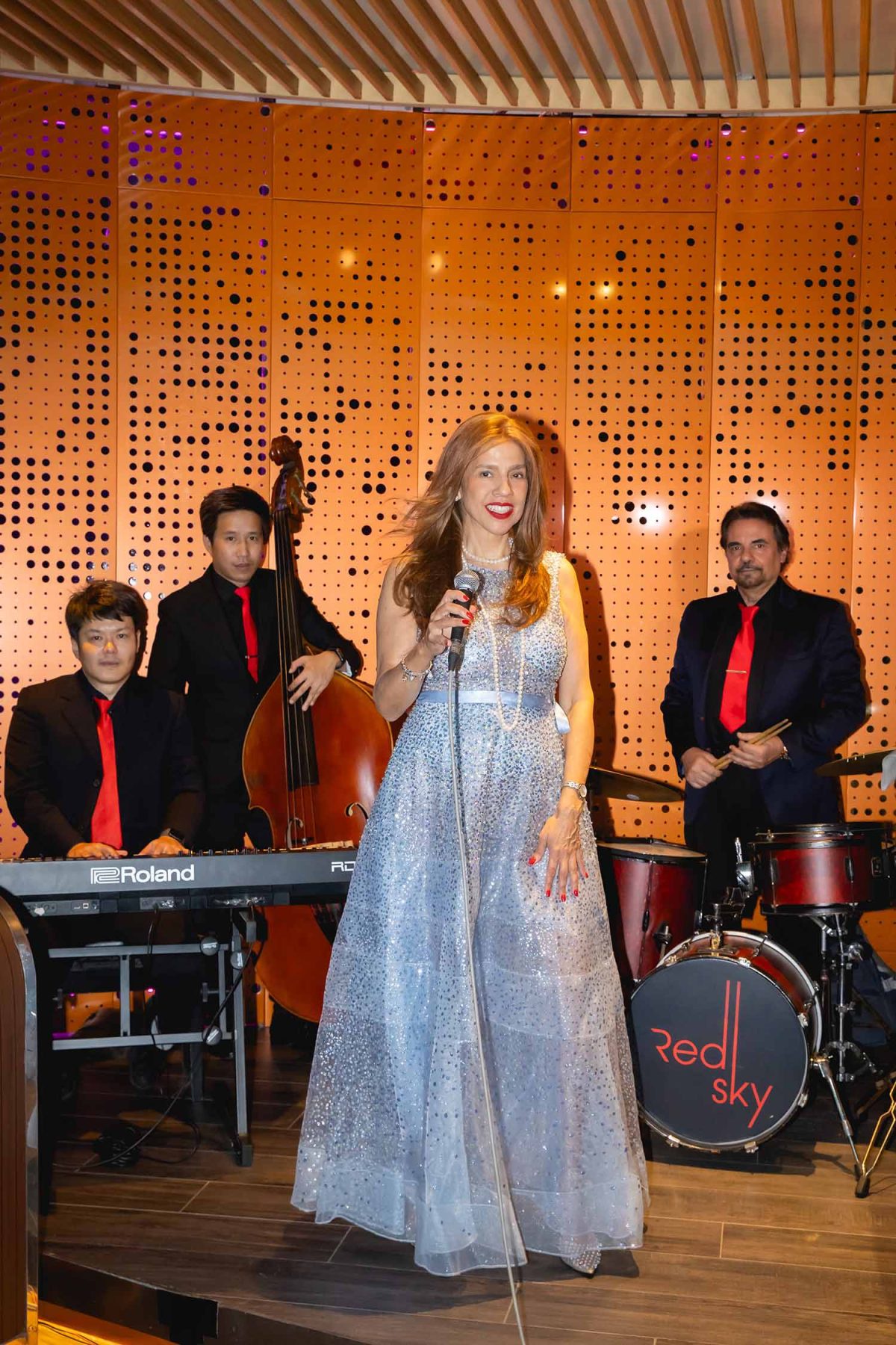 Kathryn Farmer Brings World-Class Jazz and RB to Red Sky at Centara Grand at CentralWorld