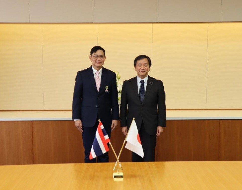 UR and Chulalongkorn University have exchanged a Memorandum of Understanding (MOU) to promote urban development in Thailand